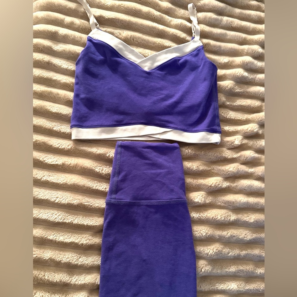 Beyond Yoga Purple Top & Leggings XS